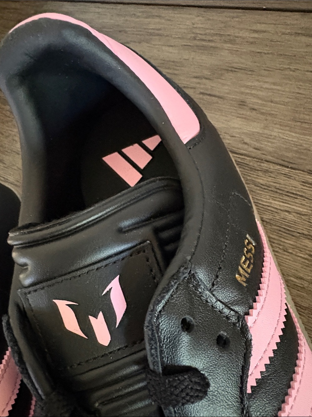 NIB [adidas] Samba Messi Indoor Soccer Shoes Sneakers Pink/Black Men’s 12 - Picture 12 of 15